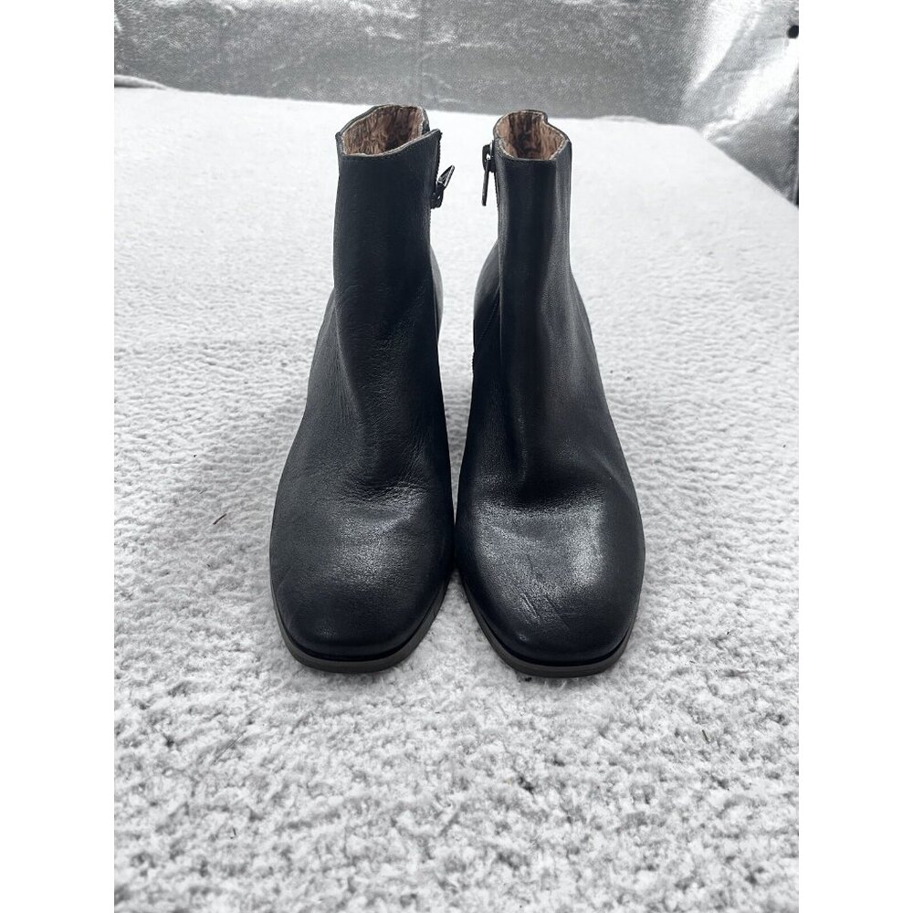 Women's Lucky Brand Black Leather Upper Side Zip Ankle Booties Size 9.5 M - Picture 3 of 12
